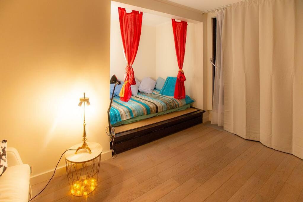 With Balcony Appartamento Parigi